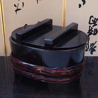 Лакированный ящик для хранения